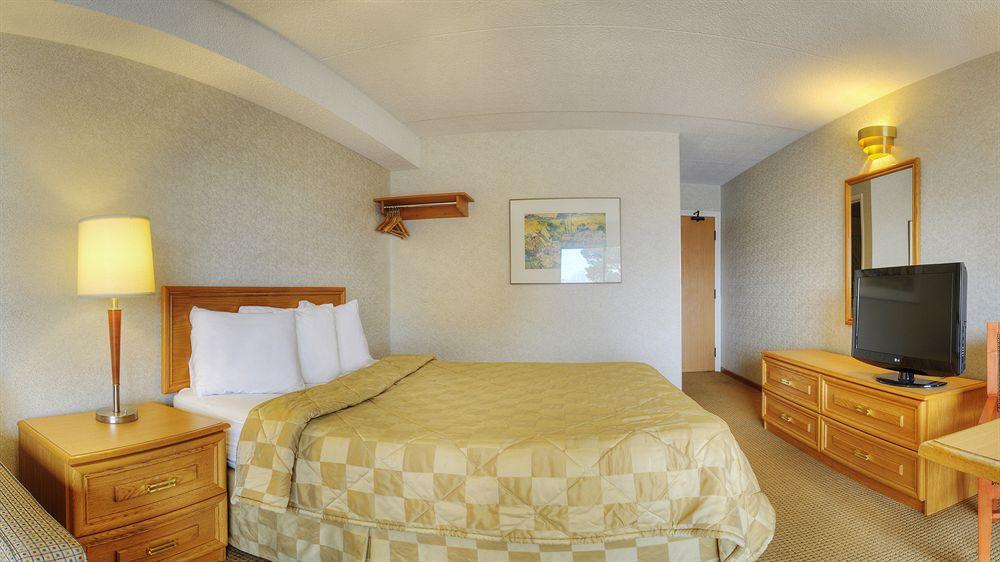 Comfort Inn Ривьер-дю-Лу Экстерьер фото
