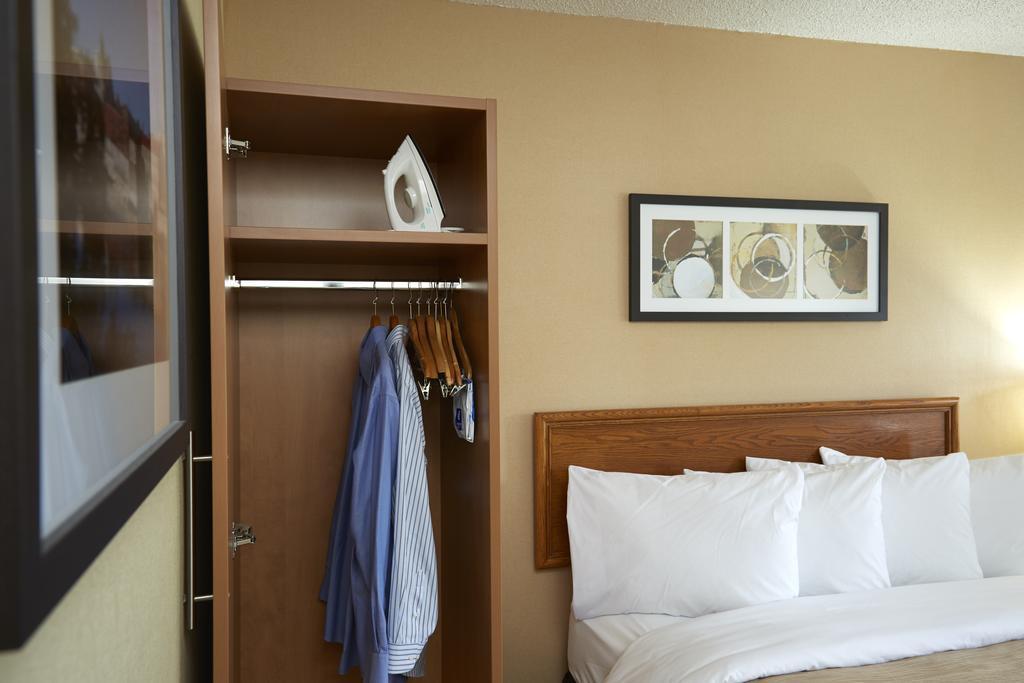 Comfort Inn Ривьер-дю-Лу Экстерьер фото