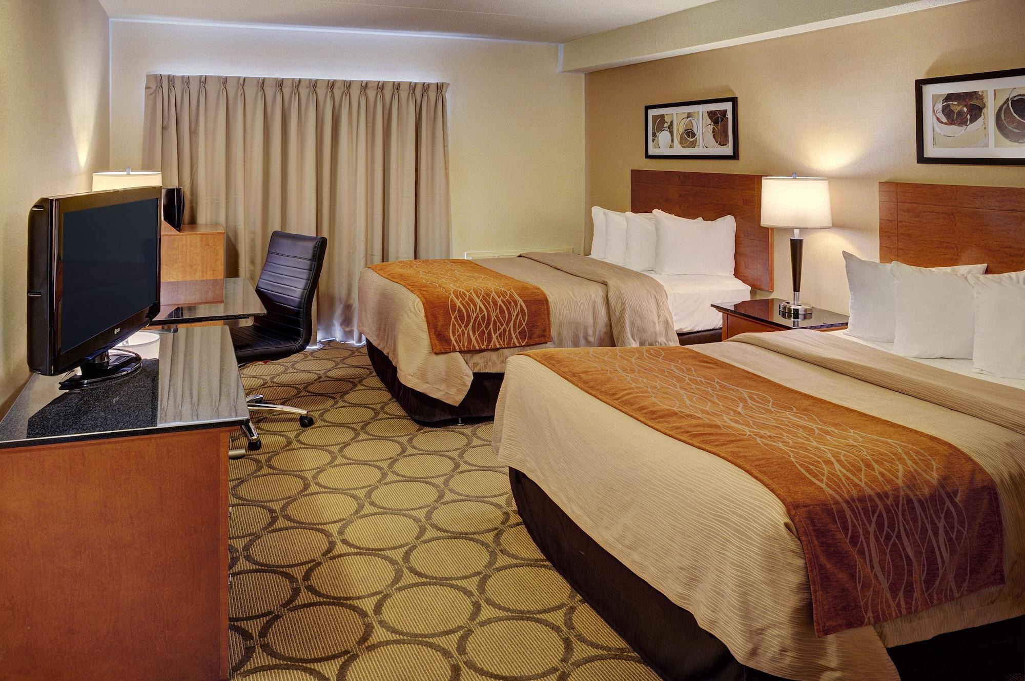 Comfort Inn Ривьер-дю-Лу Экстерьер фото