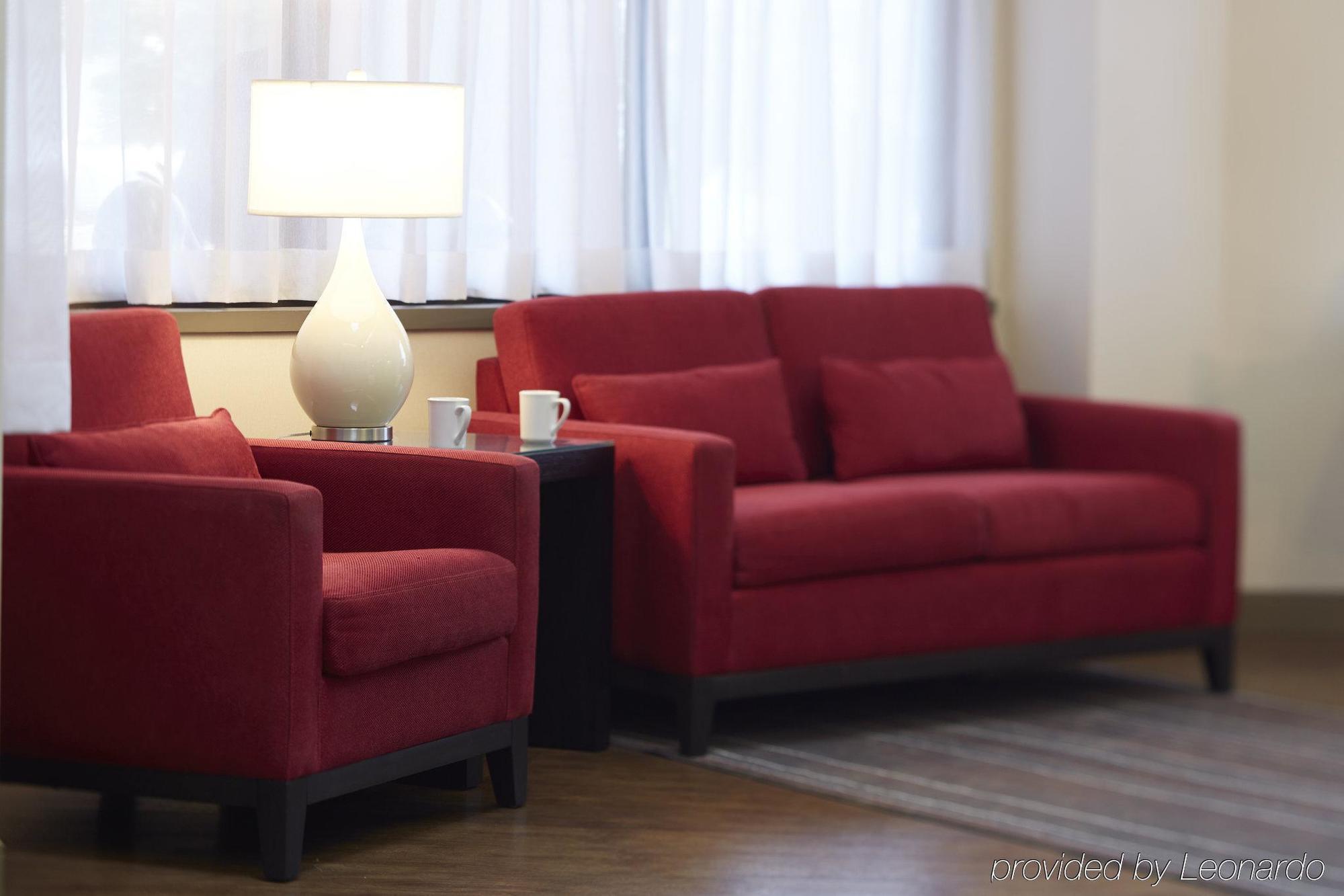 Comfort Inn Ривьер-дю-Лу Экстерьер фото